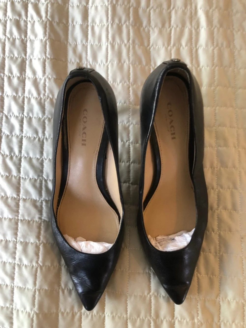 Coach Black Leather Studded Trim Pumps 6.5 - Heel Tip TLC